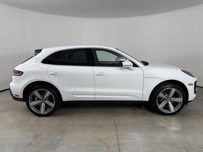 2026 Porsche Macan AWD