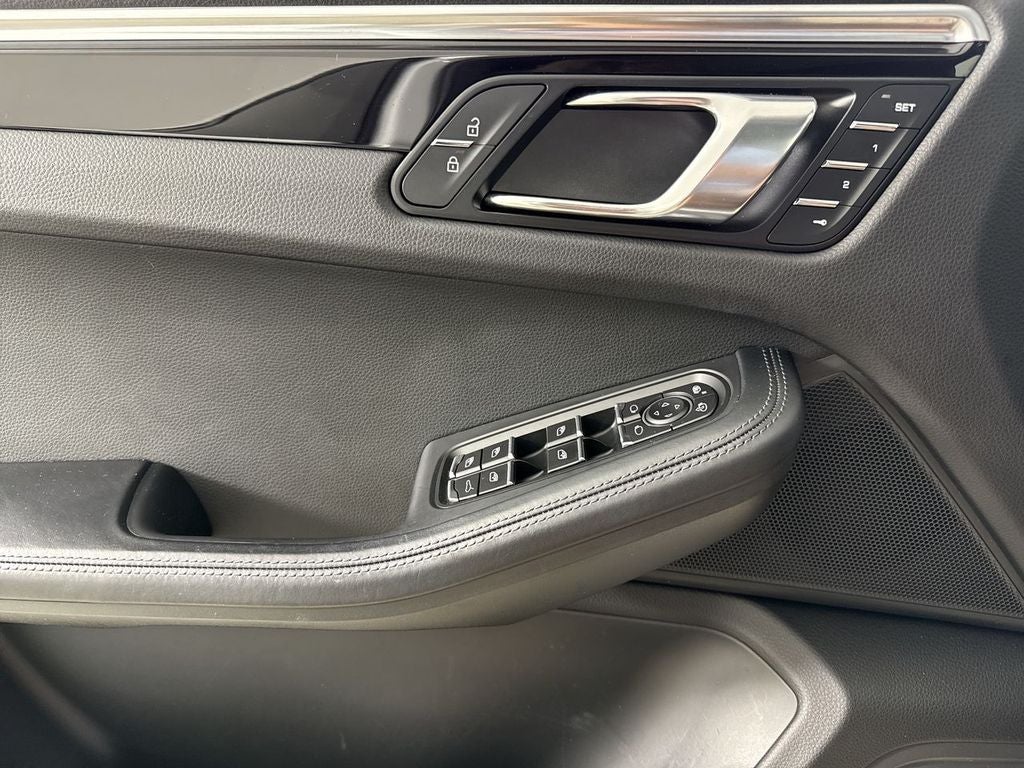 2020 Porsche Macan AWD
