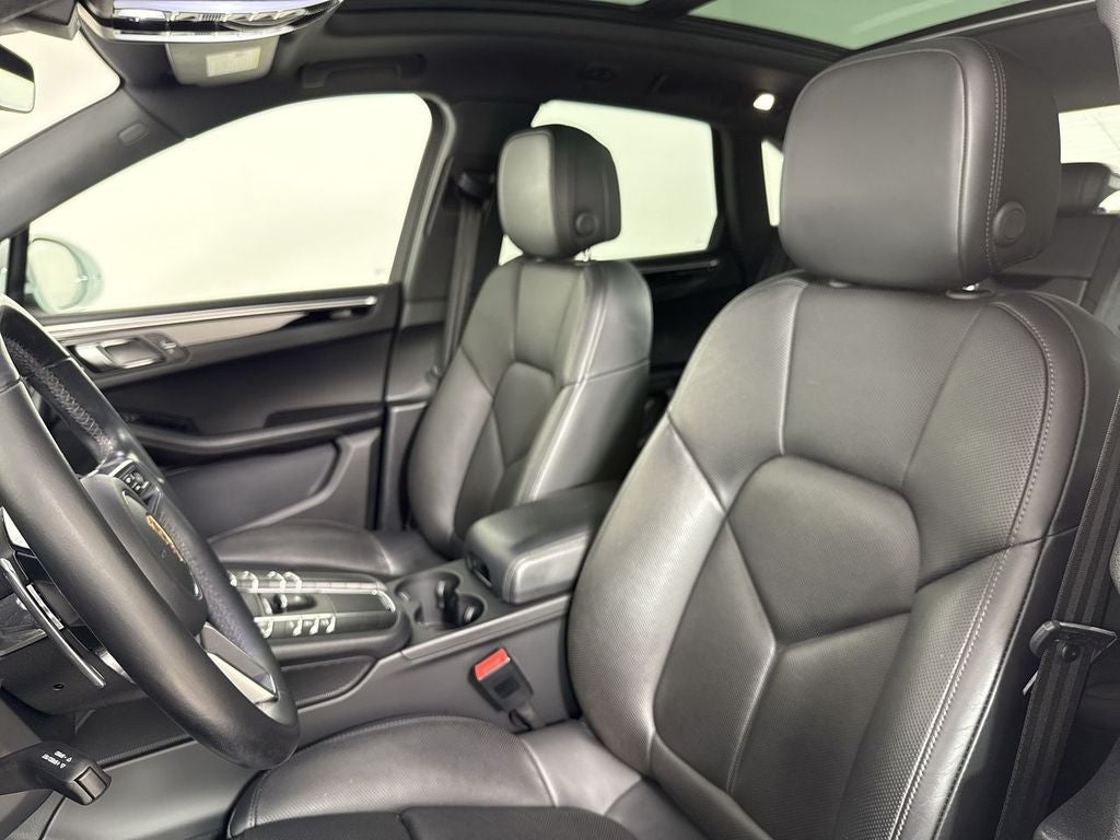 2020 Porsche Macan AWD
