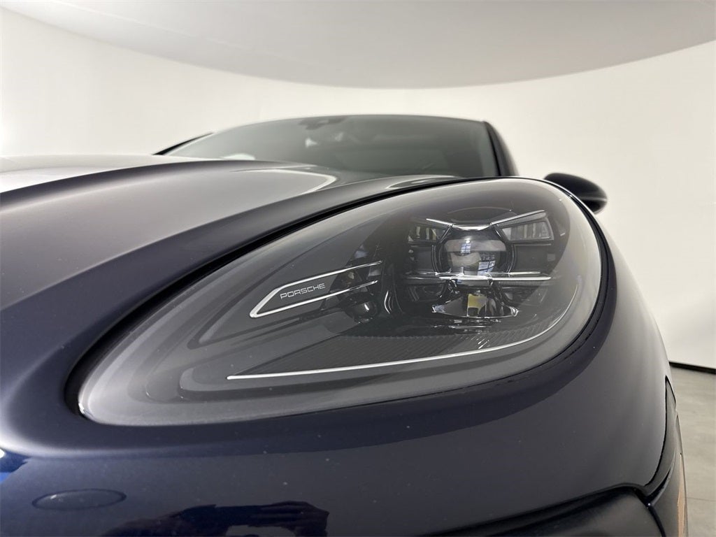 2022 Porsche Macan AWD