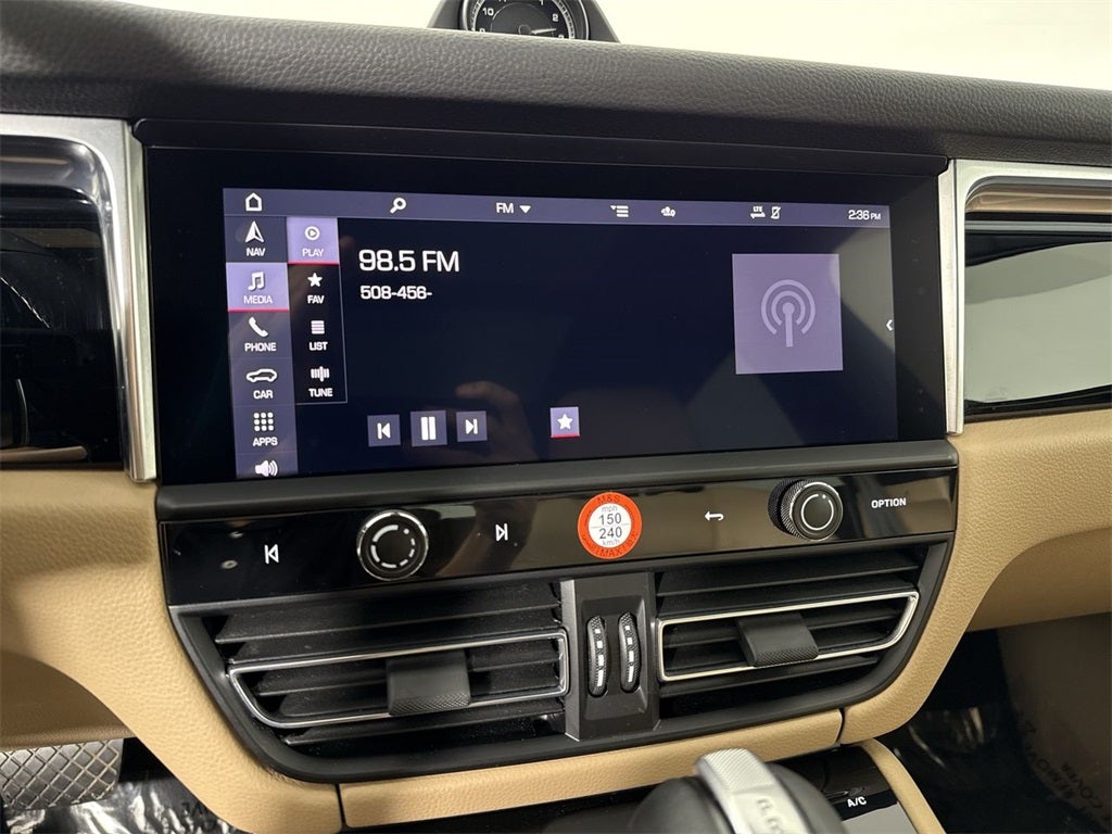 2022 Porsche Macan AWD