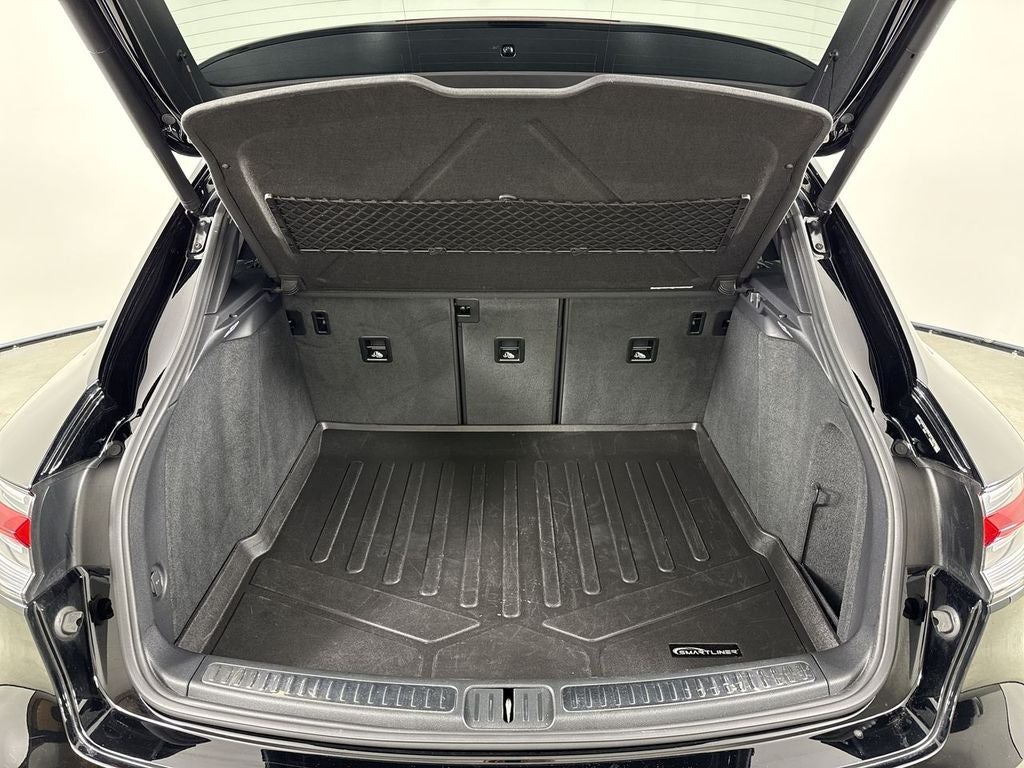 2024 Porsche Macan T