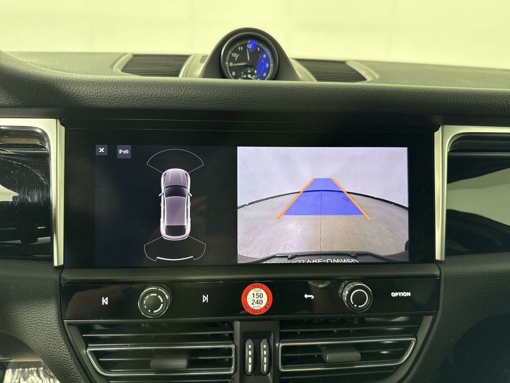 2024 Porsche Macan T