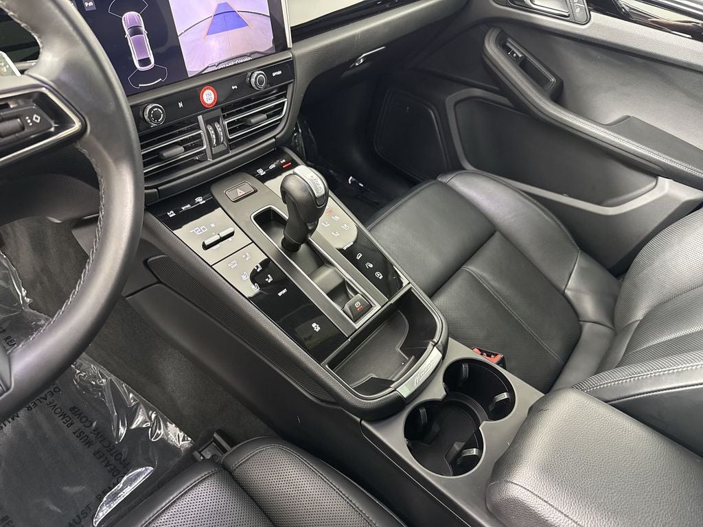 2024 Porsche Macan T