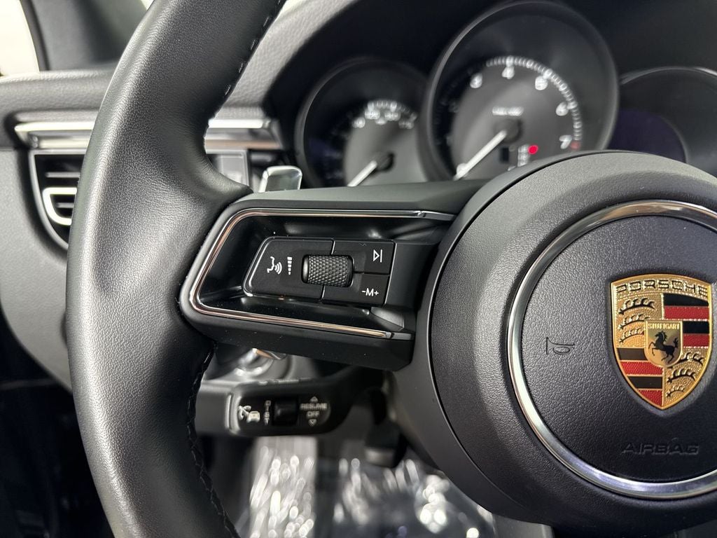 2024 Porsche Macan T