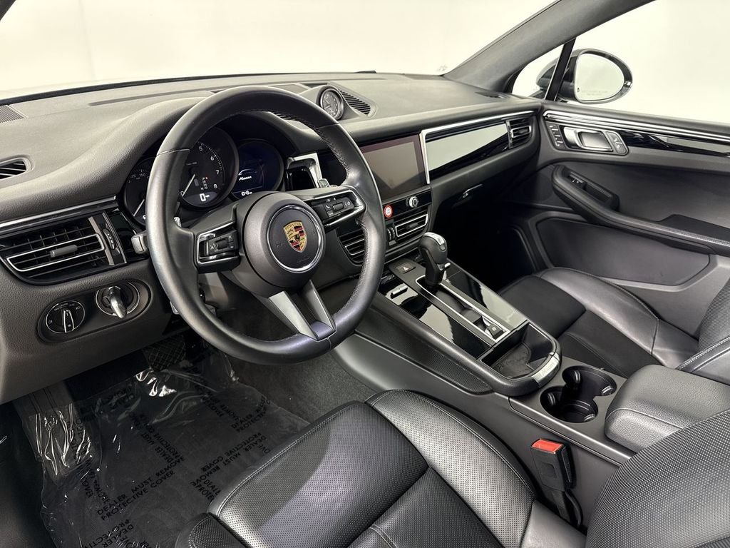 2024 Porsche Macan T
