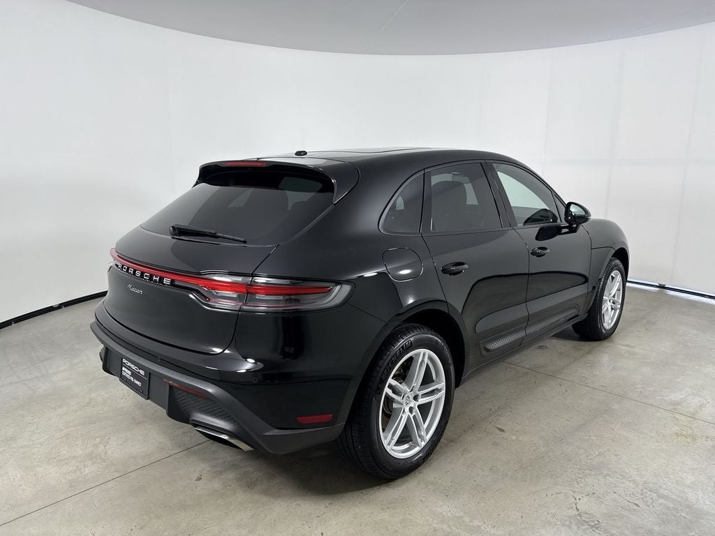 2024 Porsche Macan T