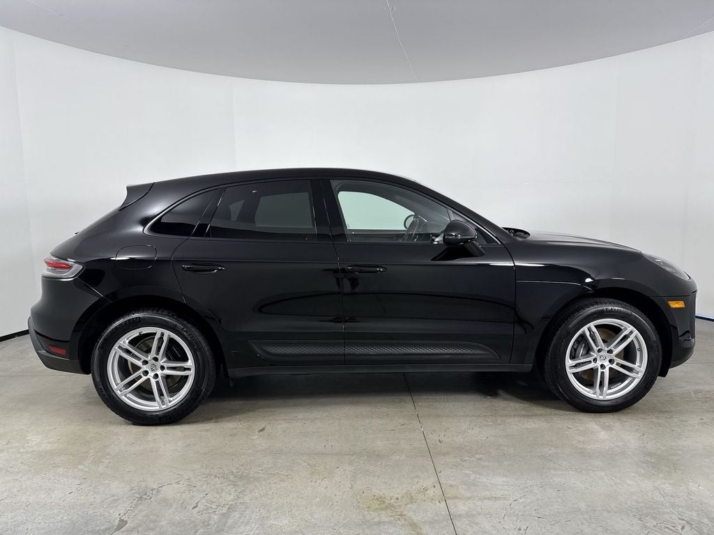 2024 Porsche Macan T