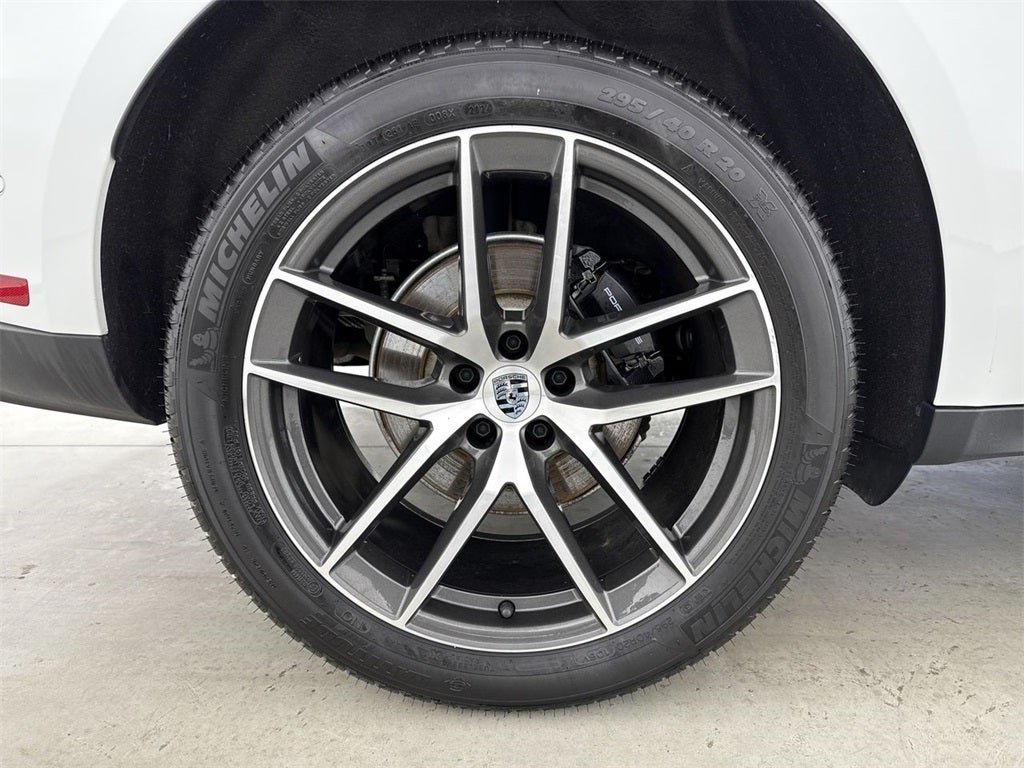 2025 Porsche Macan AWD