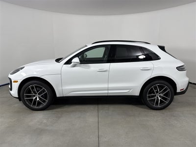 2025 Porsche Macan AWD