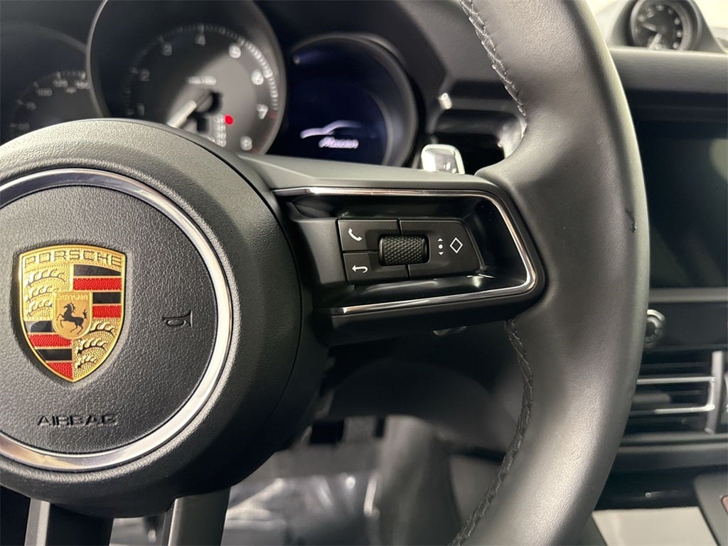 2025 Porsche Macan AWD