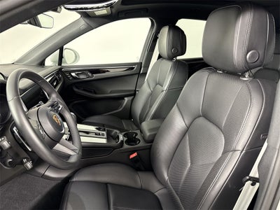 2025 Porsche Macan AWD