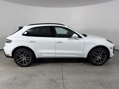 2025 Porsche Macan AWD