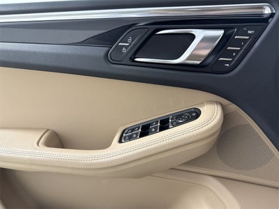 2025 Porsche Macan Macan