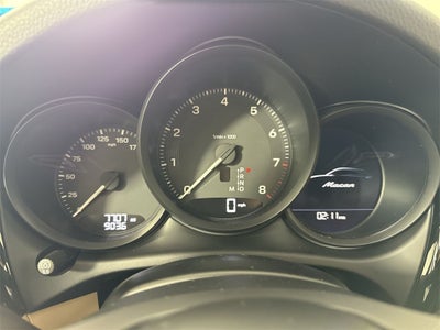 2025 Porsche Macan Macan