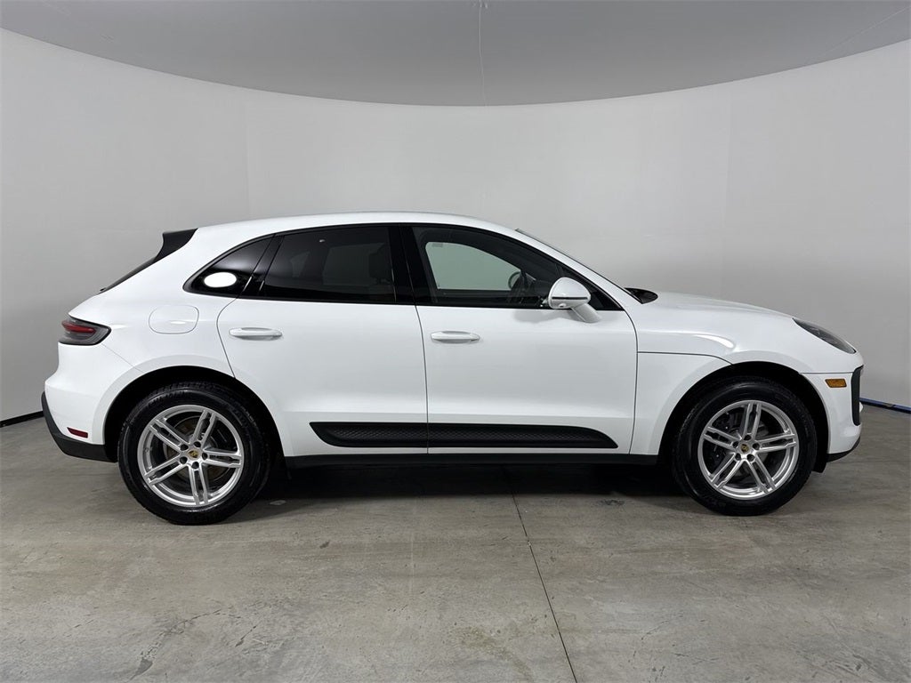 2025 Porsche Macan Macan