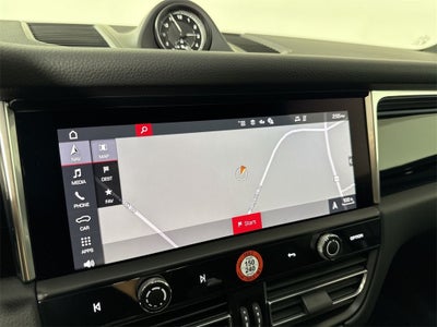 2025 Porsche Macan AWD