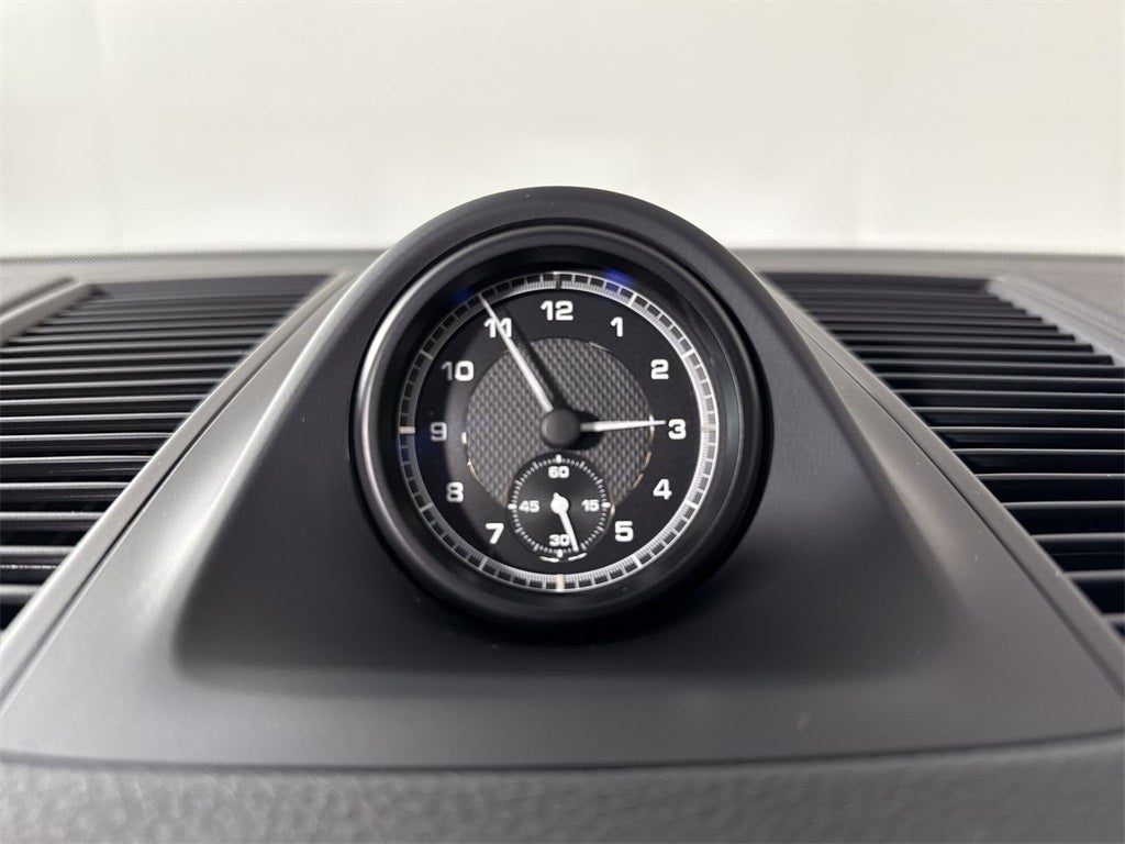 2025 Porsche Macan AWD