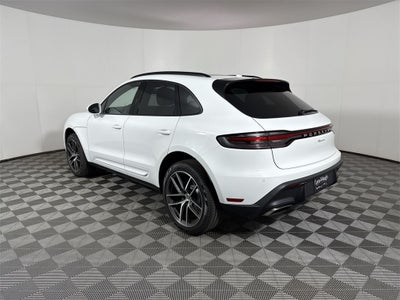 2025 Porsche Macan AWD