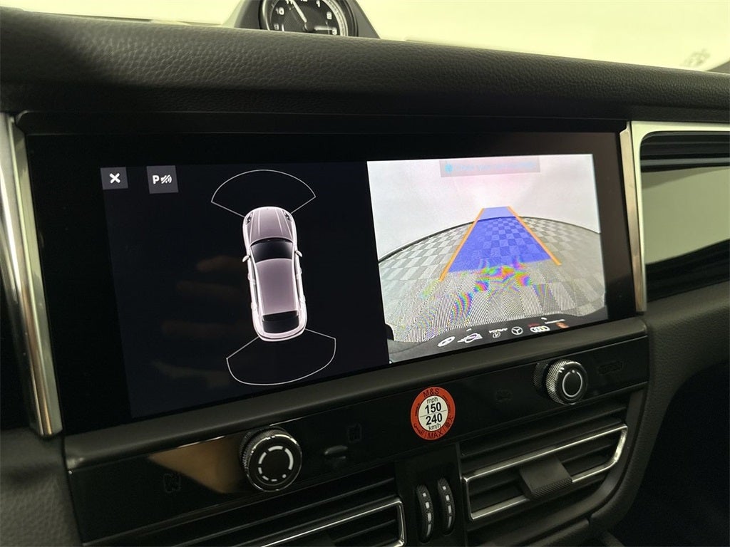 2025 Porsche Macan AWD