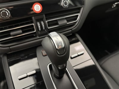 2025 Porsche Macan AWD