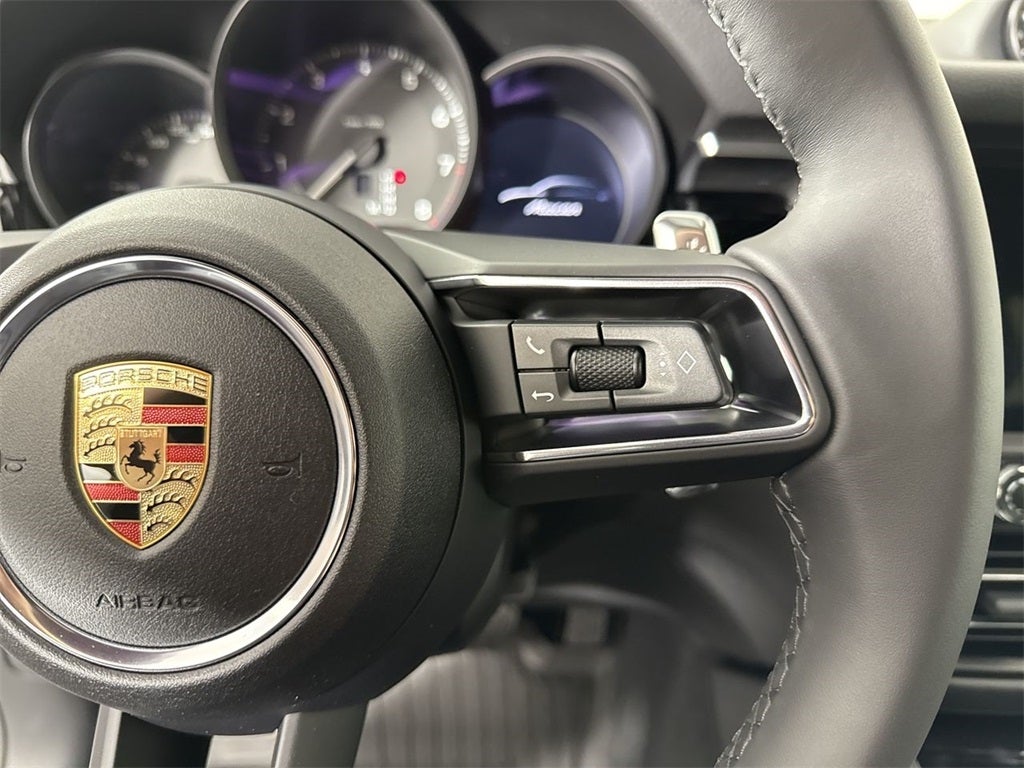 2025 Porsche Macan AWD