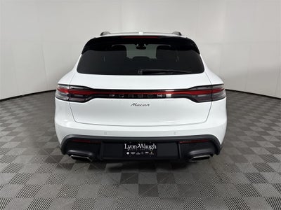 2025 Porsche Macan AWD