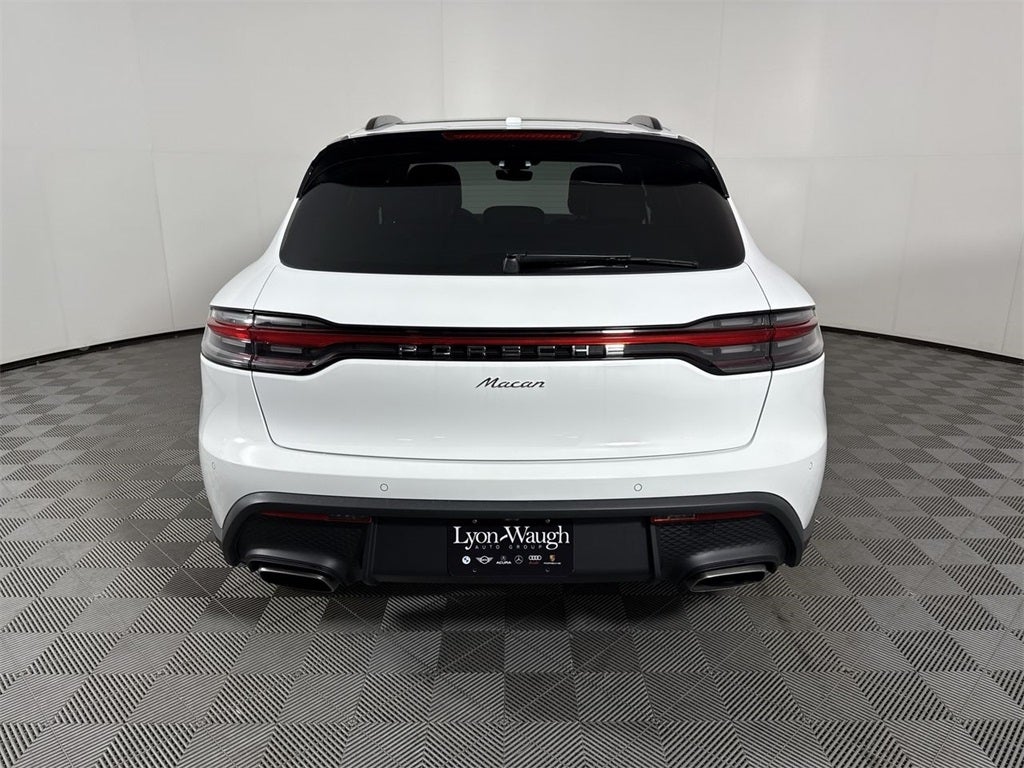 2025 Porsche Macan AWD