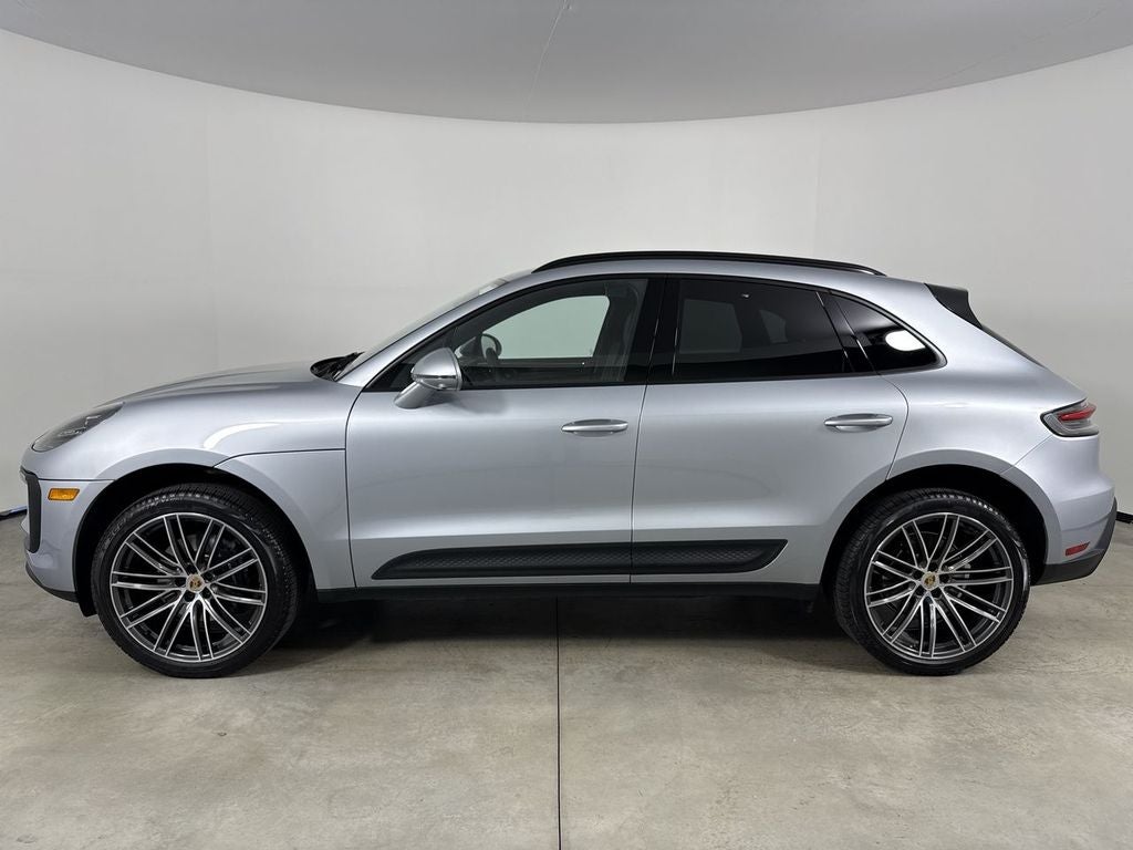 2026 Porsche Macan AWD