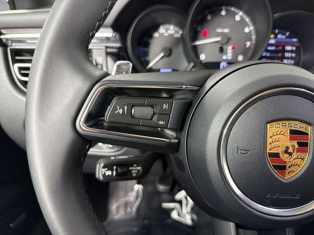 2026 Porsche Macan AWD