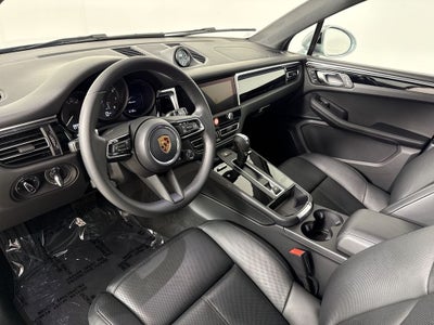 2026 Porsche Macan AWD