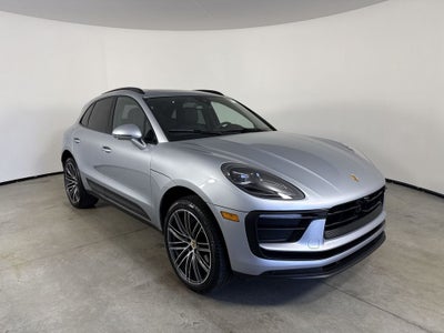2026 Porsche Macan AWD