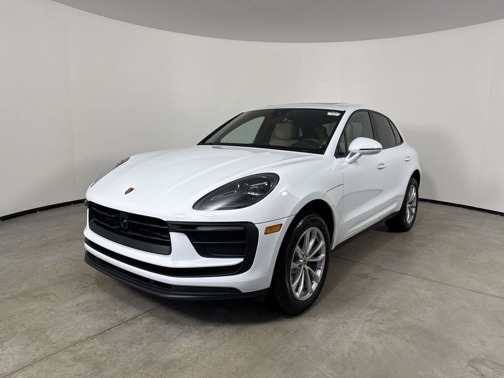 2026 Porsche Macan Macan