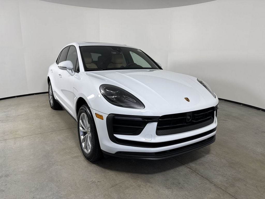2026 Porsche Macan Macan