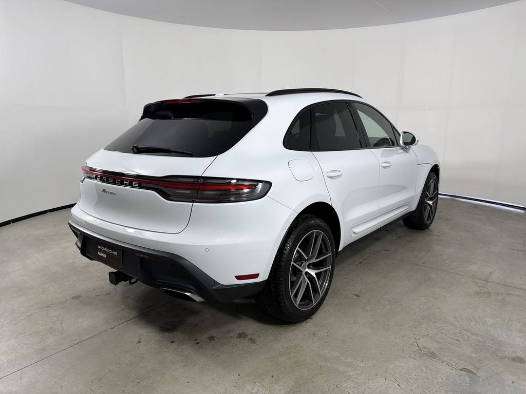 2026 Porsche Macan Macan