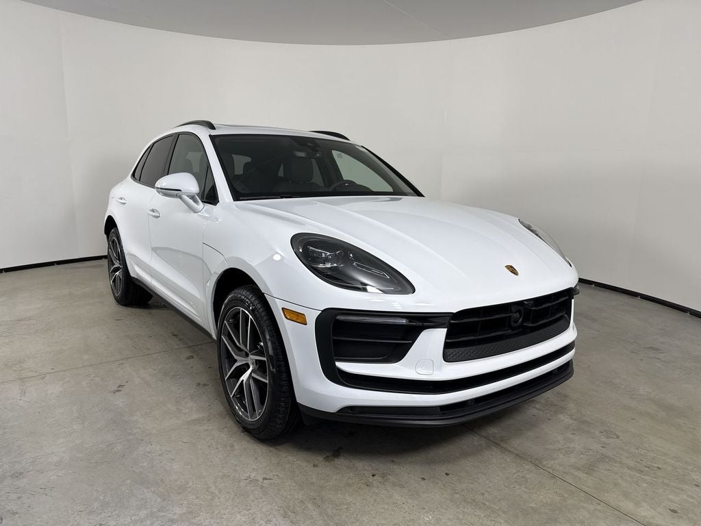 2026 Porsche Macan Macan