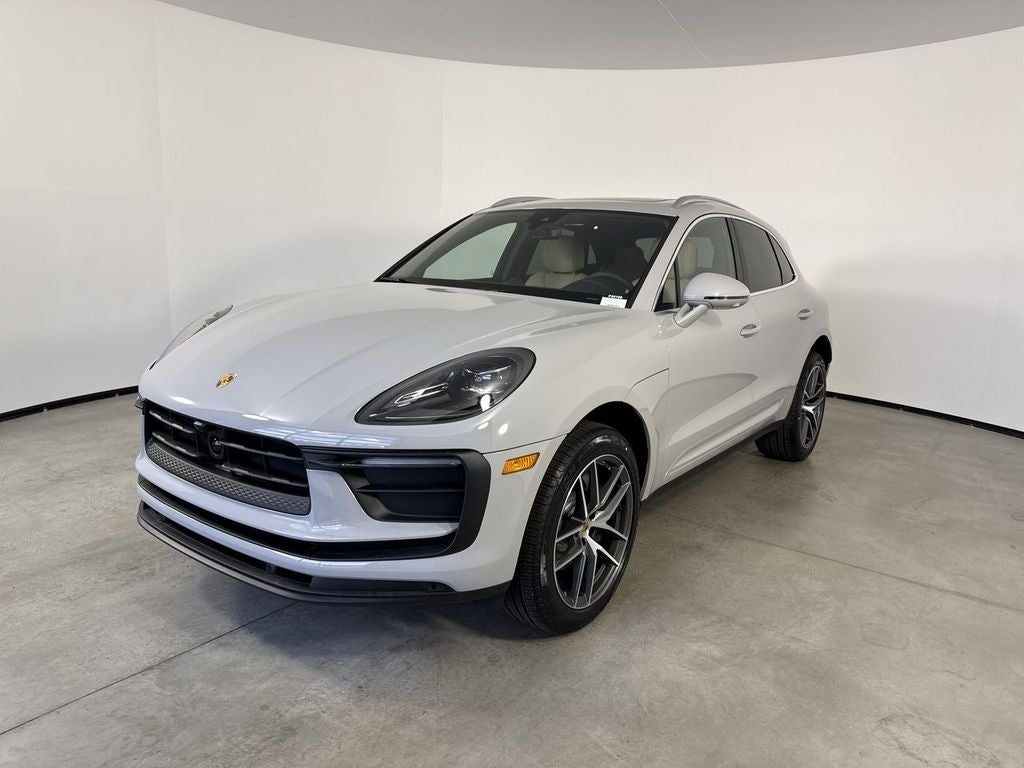 2026 Porsche Macan Macan