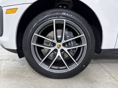 2026 Porsche Macan Macan