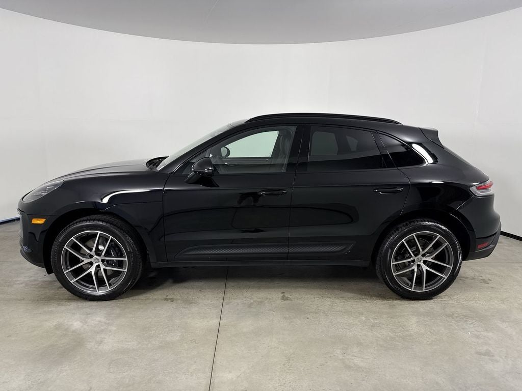 2026 Porsche Macan AWD