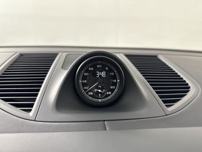 2026 Porsche Macan AWD