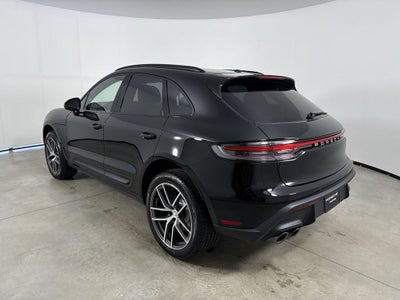 2026 Porsche Macan AWD