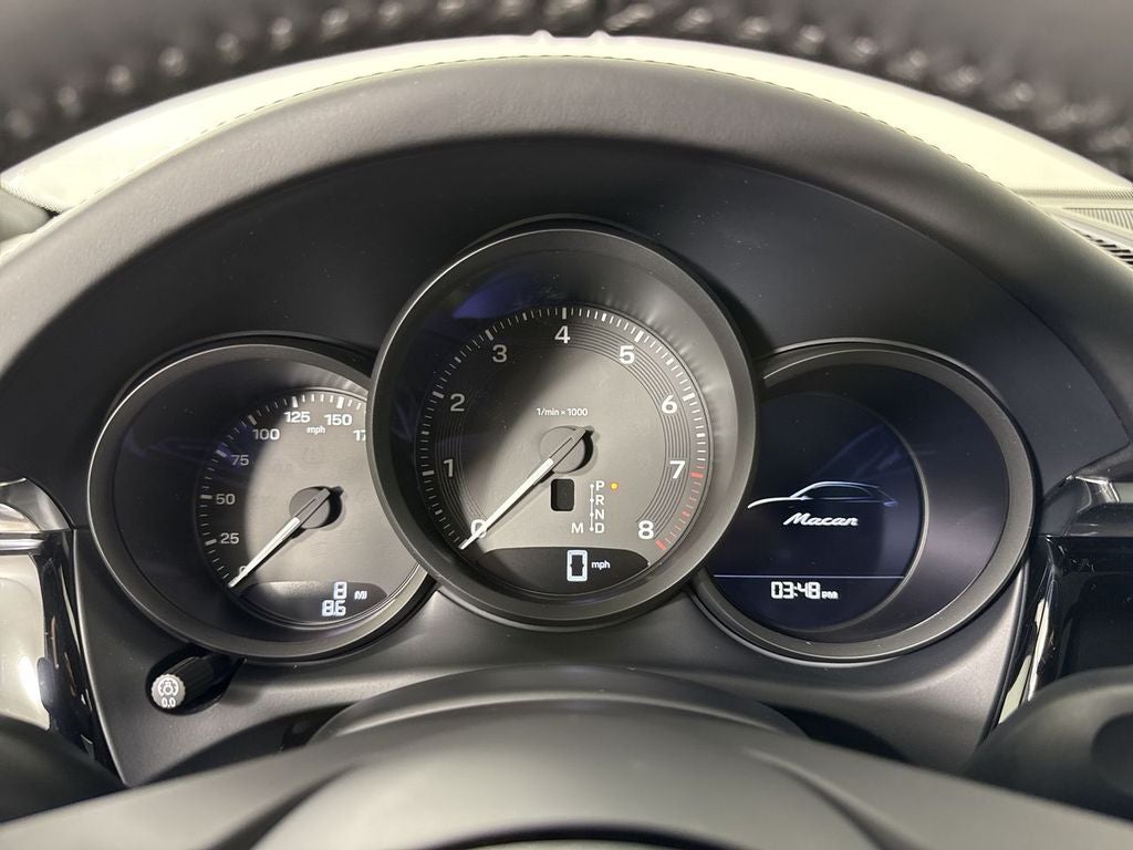 2026 Porsche Macan AWD