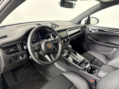 2026 Porsche Macan AWD