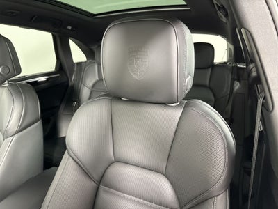 2026 Porsche Macan AWD