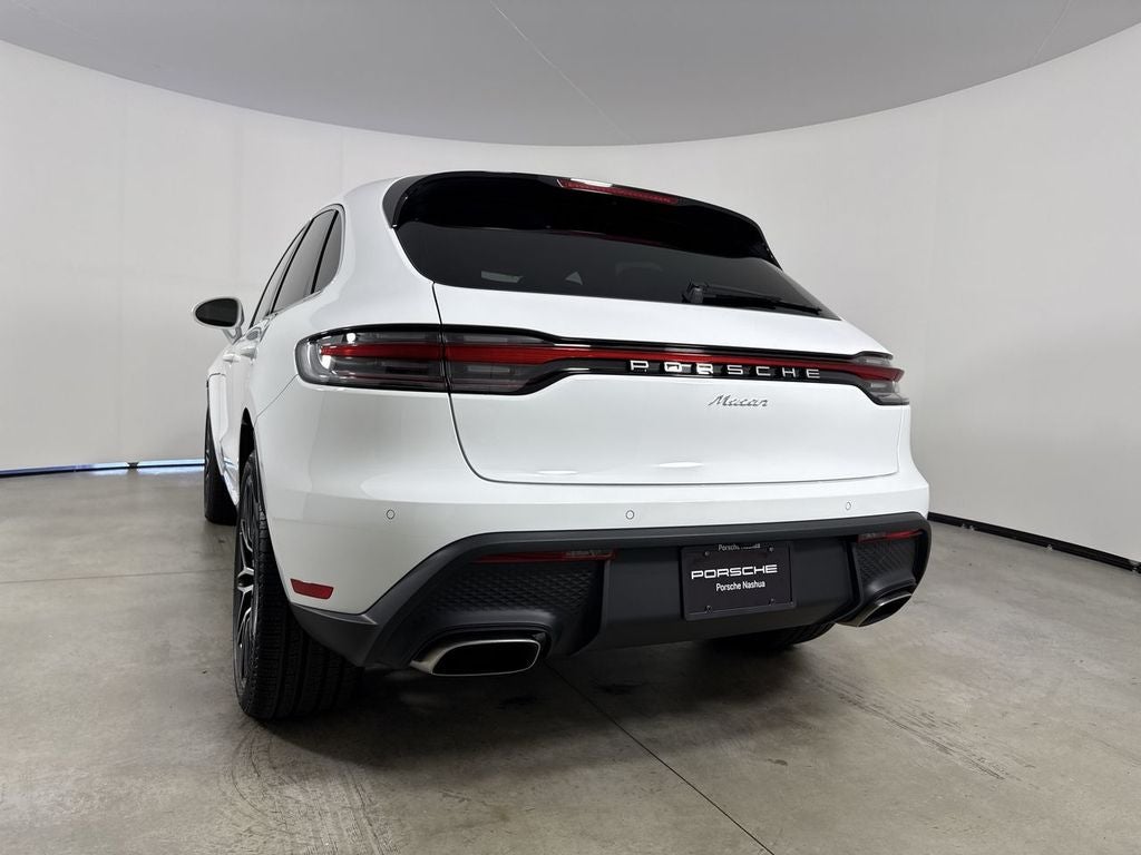 2026 Porsche Macan AWD