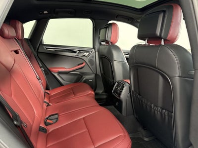 2026 Porsche Macan AWD