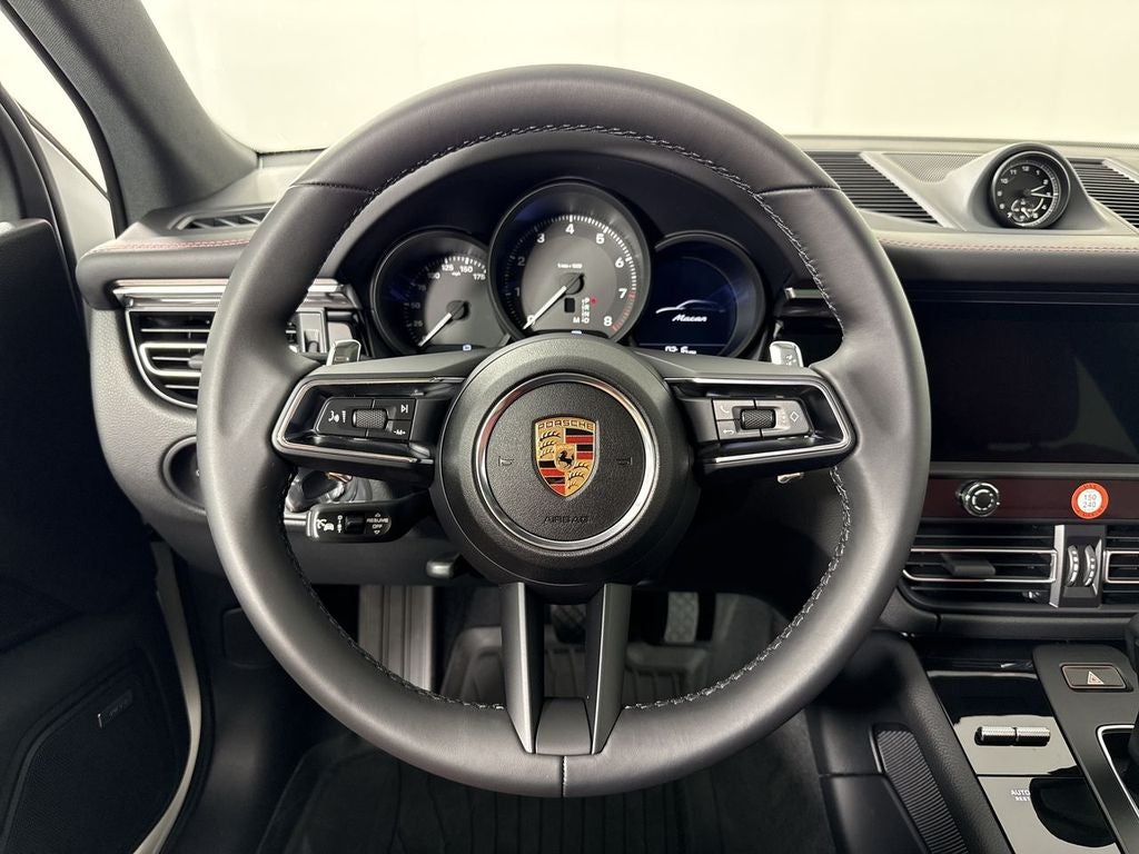 2026 Porsche Macan AWD