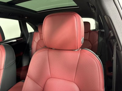 2026 Porsche Macan AWD