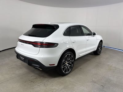 2026 Porsche Macan AWD