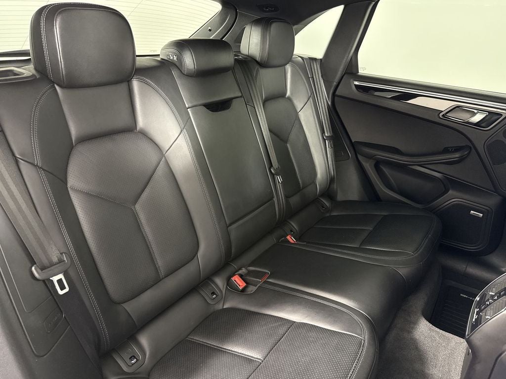 2018 Porsche Macan Sport Edition